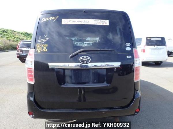 Used 2010 AT toyota noah ZRR75G Image[5]