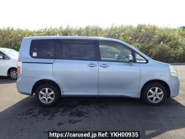 Used 2009 AT toyota noah ZRR75G Image[7]