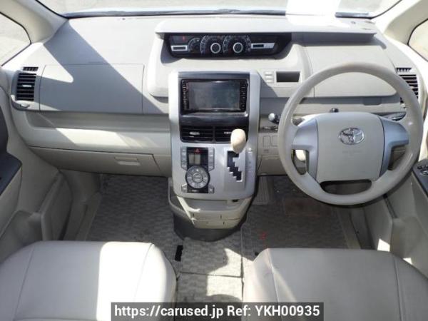 Used 2009 AT toyota noah ZRR75G Image[16]