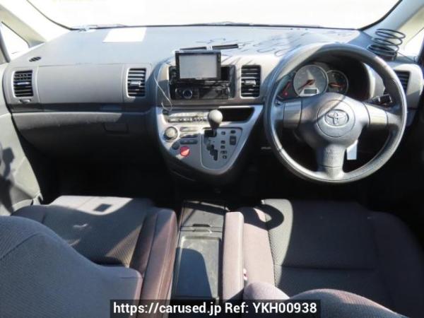 Used 2004 AT toyota wish ANE10G Image[17]