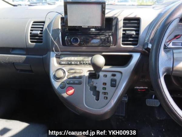 Used 2004 AT toyota wish ANE10G Image[19]