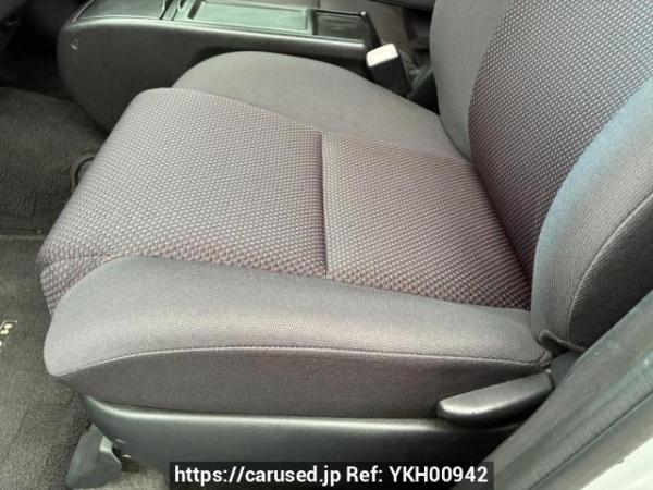 Used 2004 AT toyota wish ZNE10G Image[9]