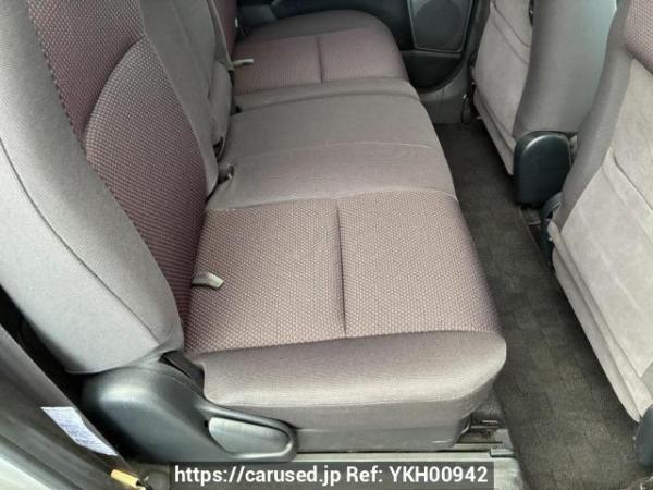 Used 2004 AT toyota wish ZNE10G Image[16]