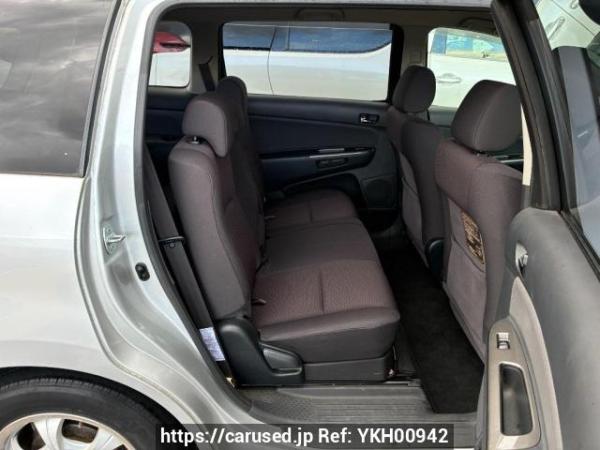 Used 2004 AT toyota wish ZNE10G Image[17]