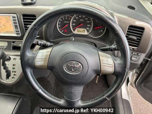 Used 2004 AT toyota wish ZNE10G Image[24]