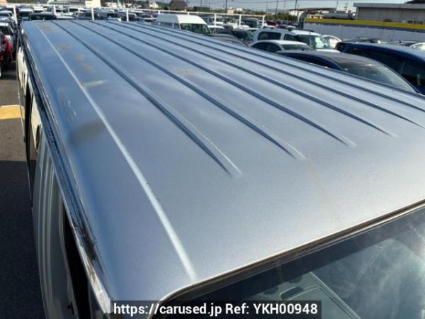 Used 2009 MT toyota hiace-van KDH201V Image[58]
