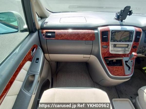 Used 2004 AT toyota alphard MNH10W Image[17]