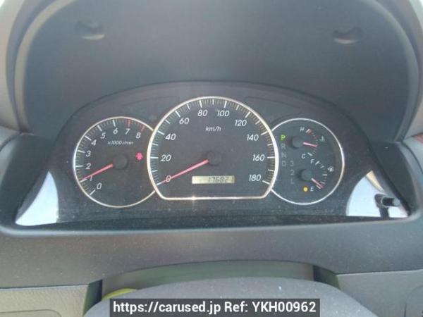 Used 2004 AT toyota alphard MNH10W Image[23]