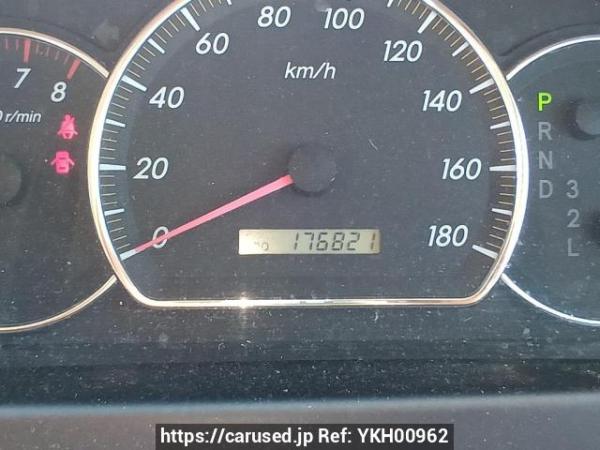 Used 2004 AT toyota alphard MNH10W Image[24]