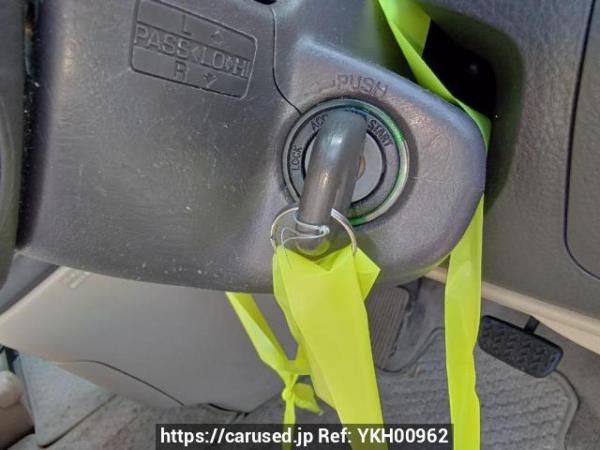 Used 2004 AT toyota alphard MNH10W Image[25]