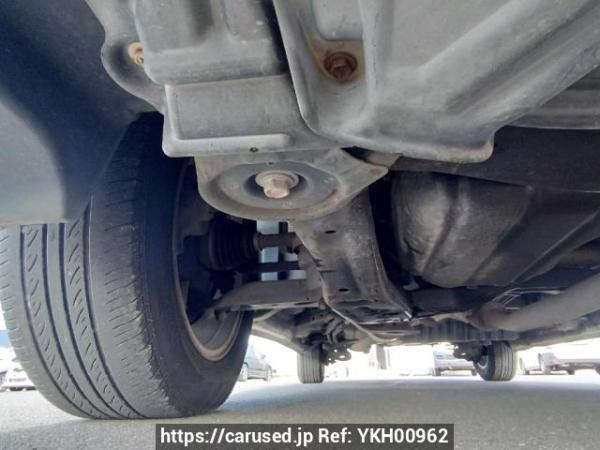 Used 2004 AT toyota alphard MNH10W Image[31]