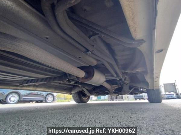 Used 2004 AT toyota alphard MNH10W Image[34]