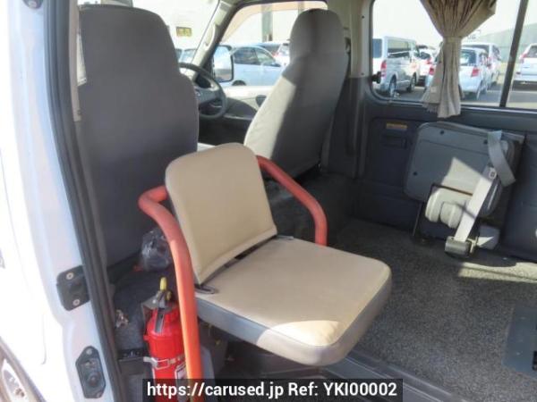 Used 2002 AT nissan caravan-van DWMGE25 Image[18]