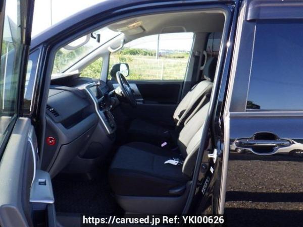 Used 2009 AT toyota noah ZRR70W Image[12]