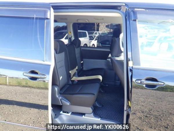 Used 2009 AT toyota noah ZRR70W Image[13]