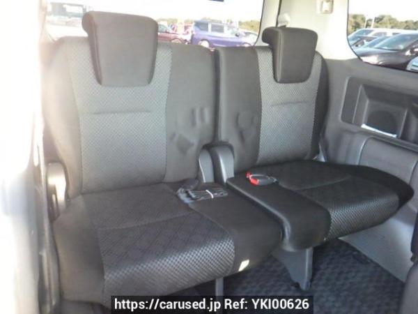 Used 2009 AT toyota noah ZRR70W Image[15]