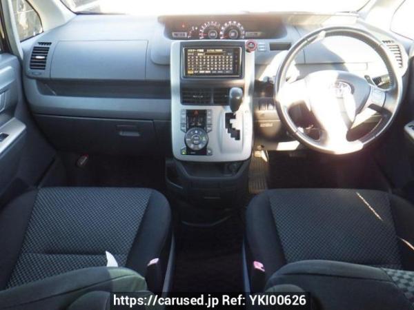 Used 2009 AT toyota noah ZRR70W Image[16]