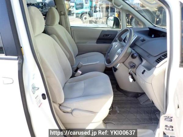 Used 2010 AT toyota noah ZRR70G Image[13]