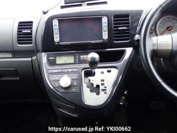Used 2005 AT toyota wish ZNE10G Image[21]