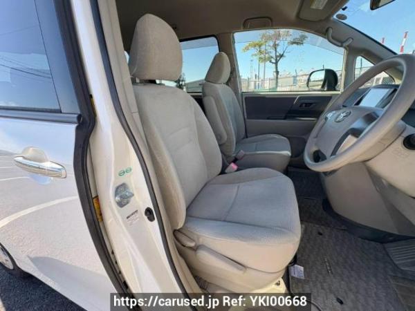 Used 2009 AT toyota noah ZRR70G Image[12]