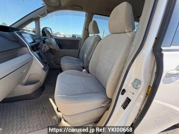 Used 2009 AT toyota noah ZRR70G Image[13]