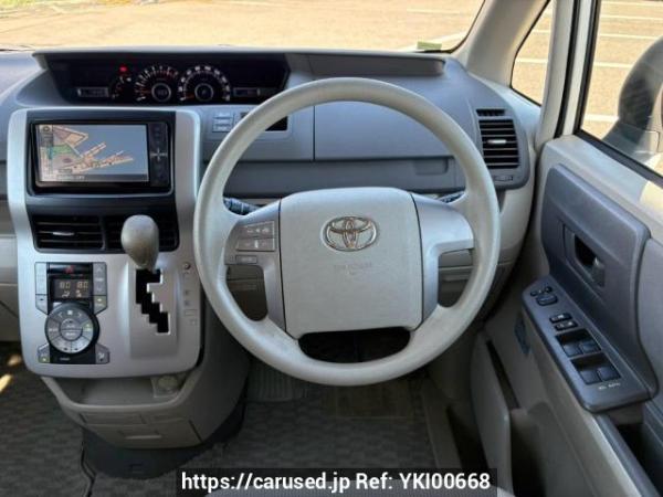 Used 2009 AT toyota noah ZRR70G Image[21]