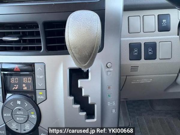 Used 2009 AT toyota noah ZRR70G Image[28]
