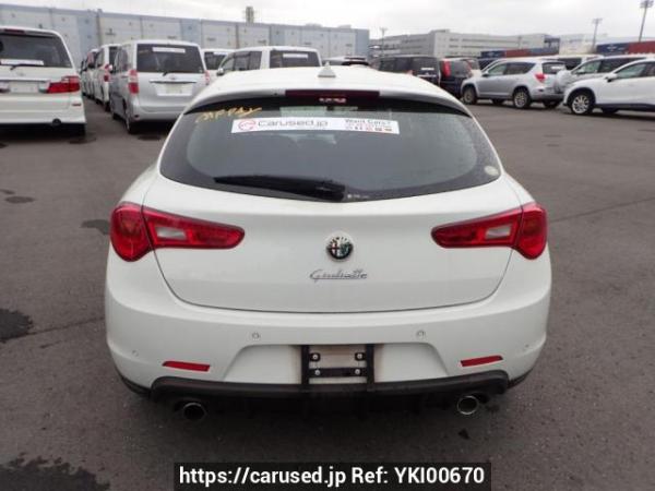 Used 2012 AT alfa-romeo giulietta 940141 Image[5]