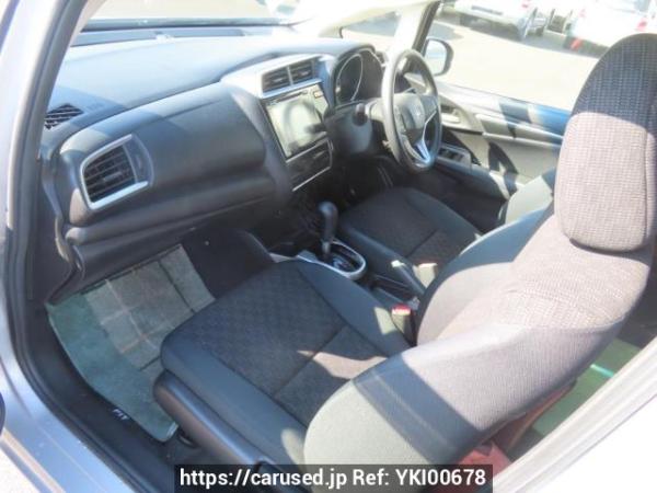 Used 2013 AT honda fit GK3 Image[16]