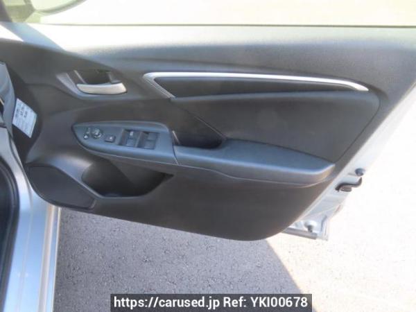 Used 2013 AT honda fit GK3 Image[32]