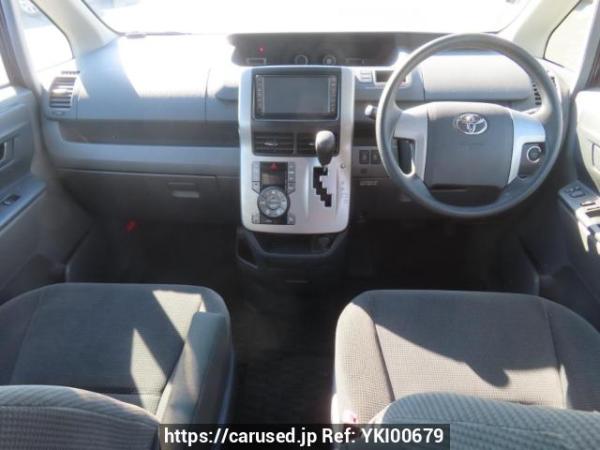 Used 2007 AT toyota noah ZRR70G Image[23]