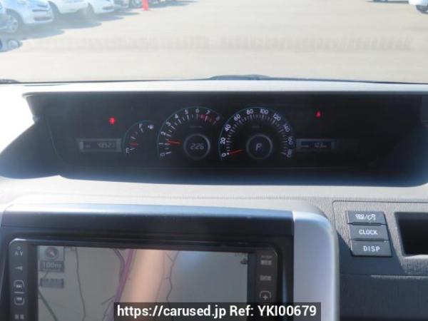 Used 2007 AT toyota noah ZRR70G Image[30]