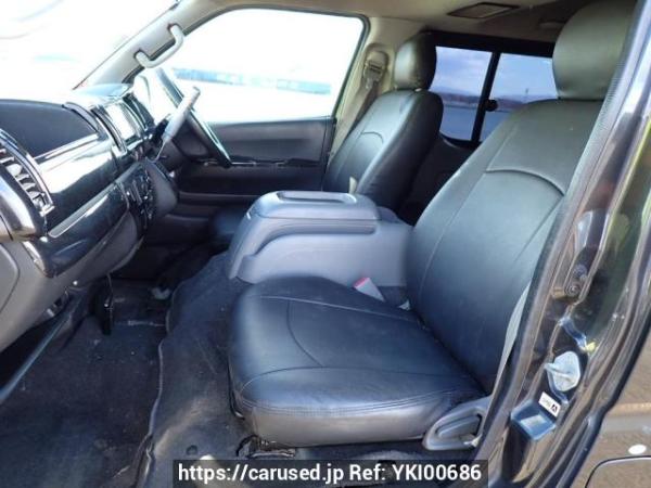 Used 2004 AT toyota regiusace-van KDH200V Image[13]