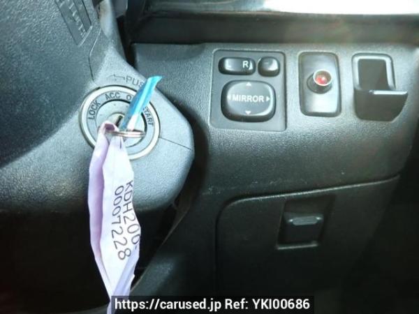 Used 2004 AT toyota regiusace-van KDH200V Image[25]