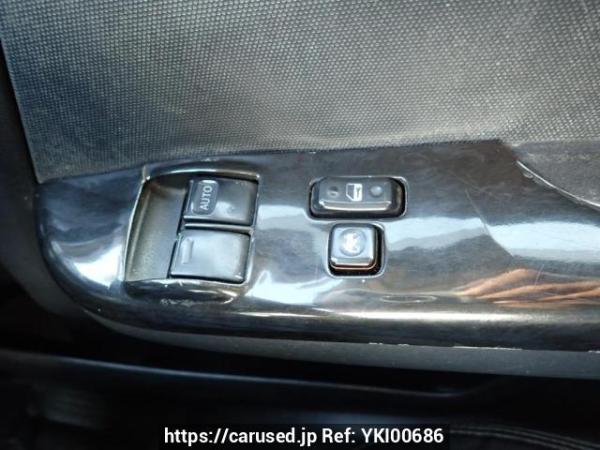 Used 2004 AT toyota regiusace-van KDH200V Image[27]