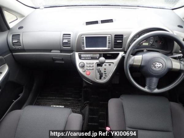 Used 2004 AT toyota wish ZNE10G Image[22]