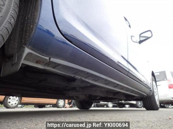 Used 2004 AT toyota wish ZNE10G Image[38]