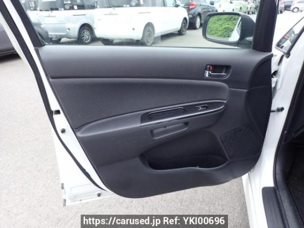 Used 2004 AT toyota wish ZNE10G Image[18]