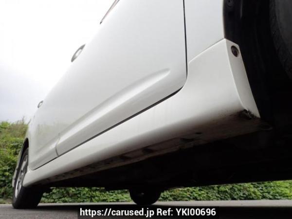Used 2004 AT toyota wish ZNE10G Image[40]