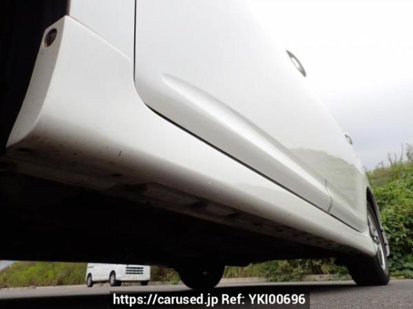 Used 2004 AT toyota wish ZNE10G Image[41]