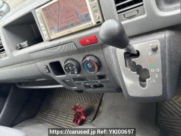 Used 2005 AT toyota hiace-wagon TRH214W Image[25]