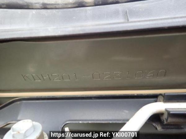 Used 2017 AT toyota regiusace-van KDH201V Image[11]
