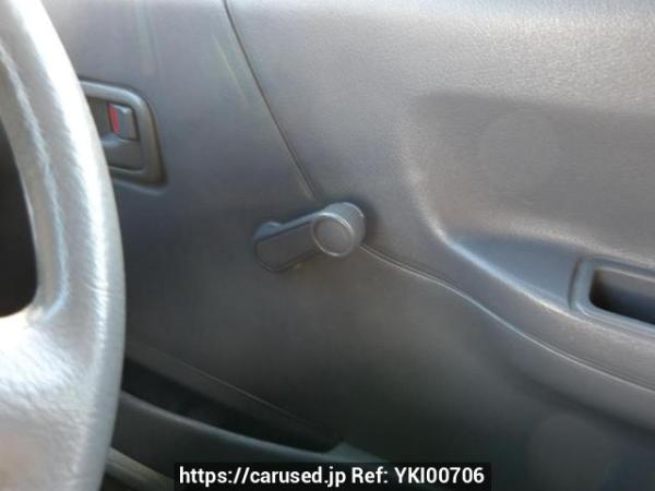 Used 2000 AT toyota hiace-wagon RZH111G Image[30]