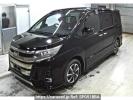 Toyota Noah ZRR80W
