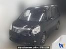 Toyota Noah ZRR70G
