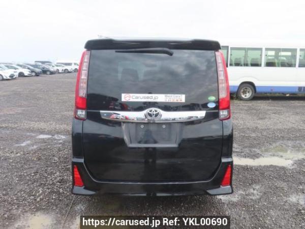 Used 2014 AT toyota noah ZRR80W Image[5]