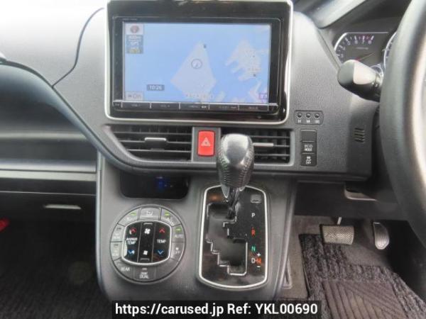 Used 2014 AT toyota noah ZRR80W Image[22]