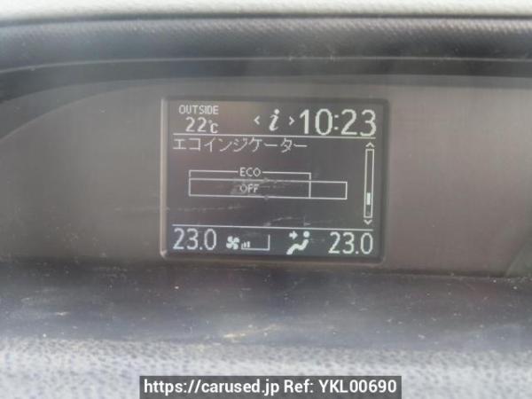Used 2014 AT toyota noah ZRR80W Image[29]