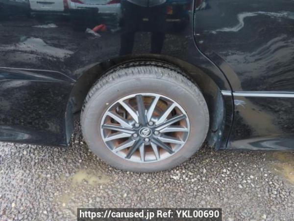 Used 2014 AT toyota noah ZRR80W Image[35]