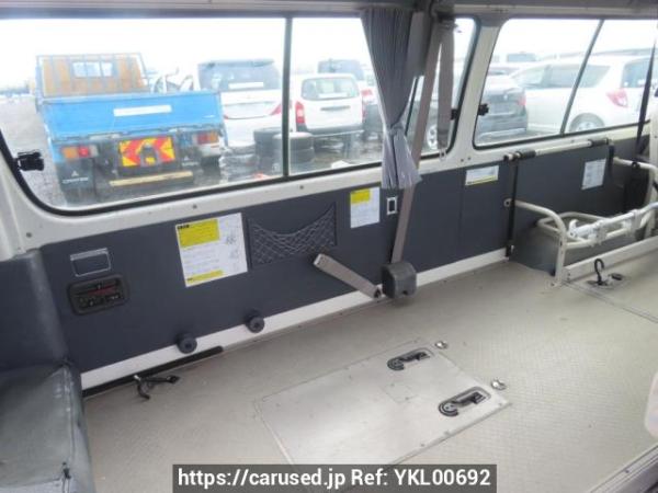 Used 2004 AT toyota hiace-commuter TRH124B Image[17]